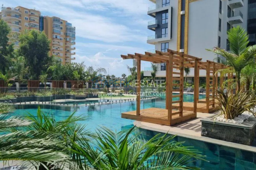 Beachfront apartment with direct sea view in Alanya, Mahmutlar district 9