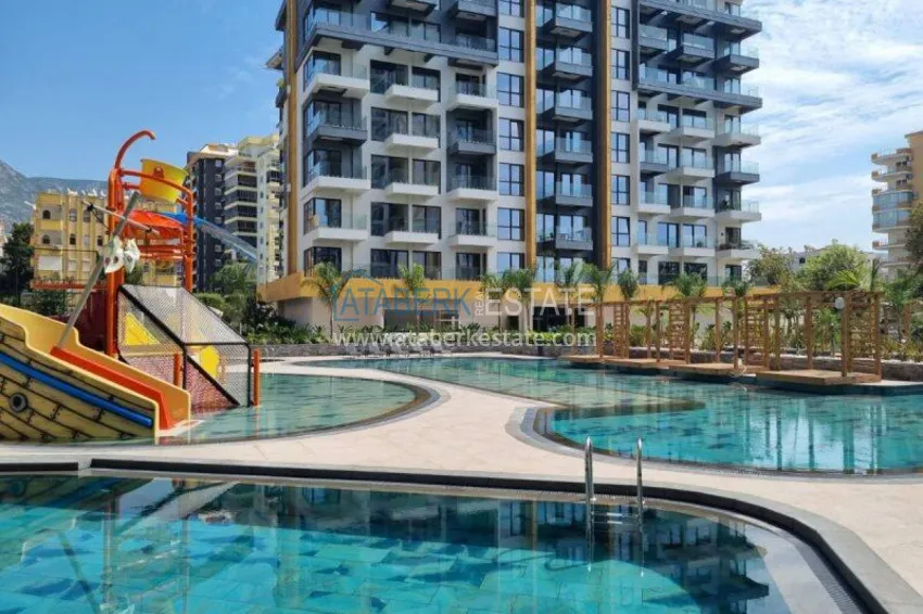 Beachfront apartment with direct sea view in Alanya, Mahmutlar district 10