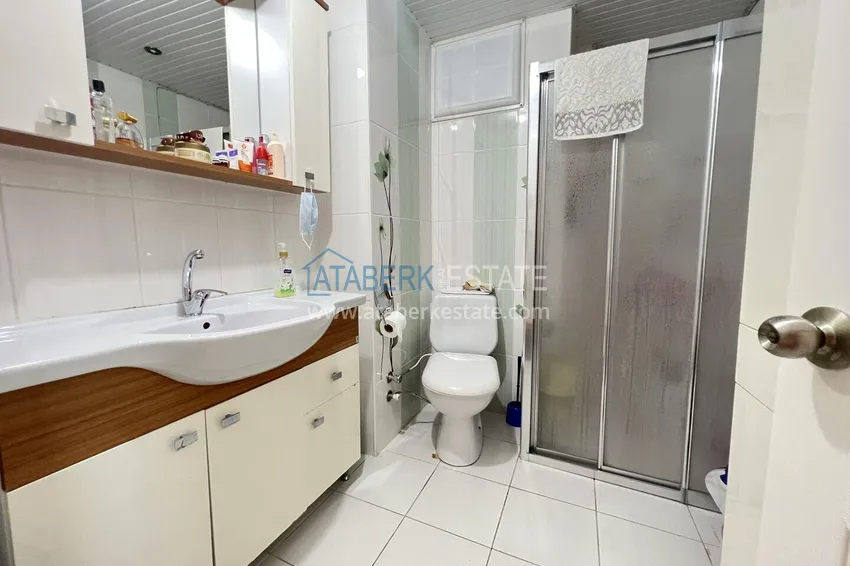Purchase 2+1 apartment in the center of Alanya is only 300 meters from the sea. The property is suitable for citizenship 12