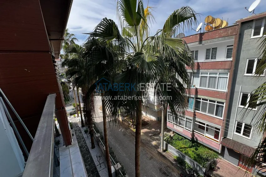 Kupuj Umeblowany dwupoziomowy penthouse w centrum Alanyi - Plaża Kleopatra 17 