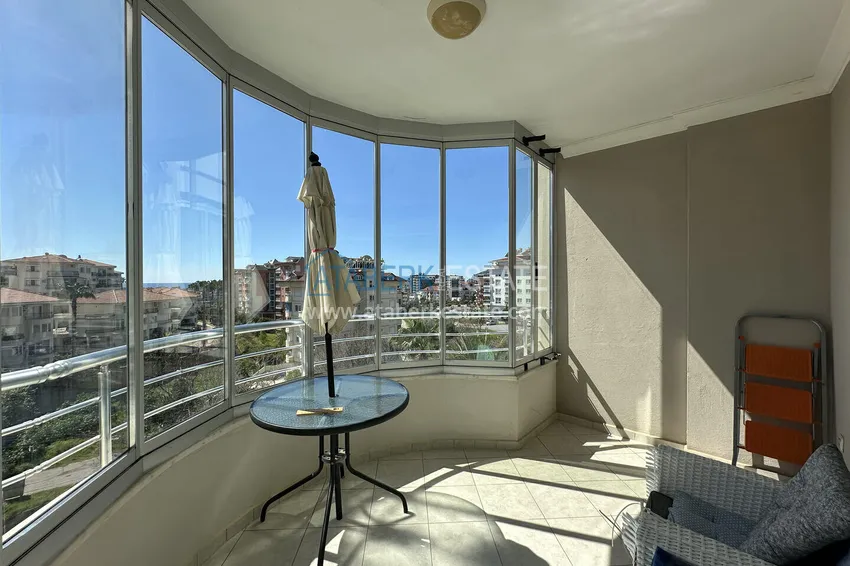 Kupuj Apartament 2+1 z meblami i przeszklonymi balkonami — Alanya, dzielnica Cikcilli. Nadaje się do zezwolenia na pobyt 18 