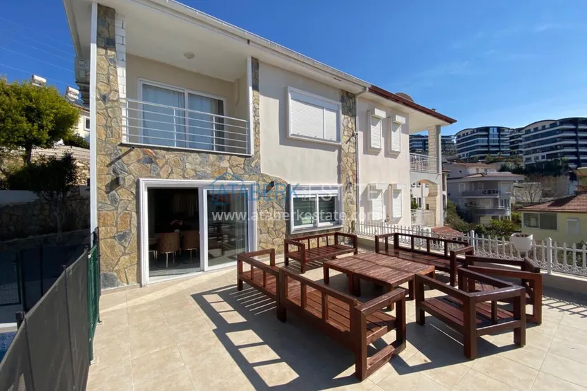 3+1 two-storey private house with pool and fully furnished in Kargicak 1 