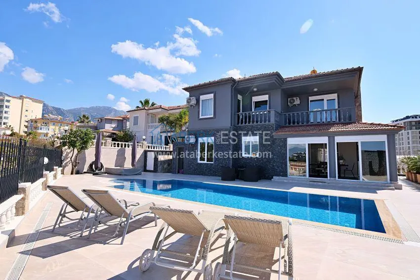 Two-storey detached villa in a cottage complex — Alanya, Mahmutlar district 1