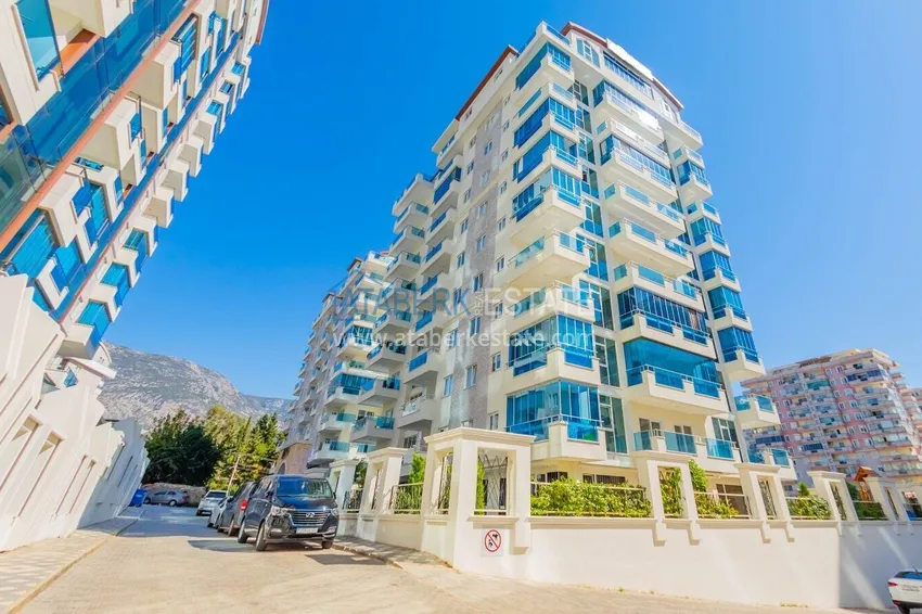 Apartamenty pod klucz w prestiżowym kompleksie nad morzem — Alanya, dzielnica Mahmutlar 1 