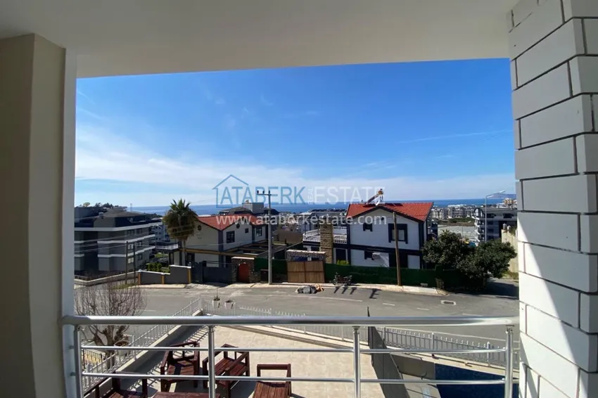 Purchase 3+1 two-storey private house with pool and fully furnished in Kargicak 28 