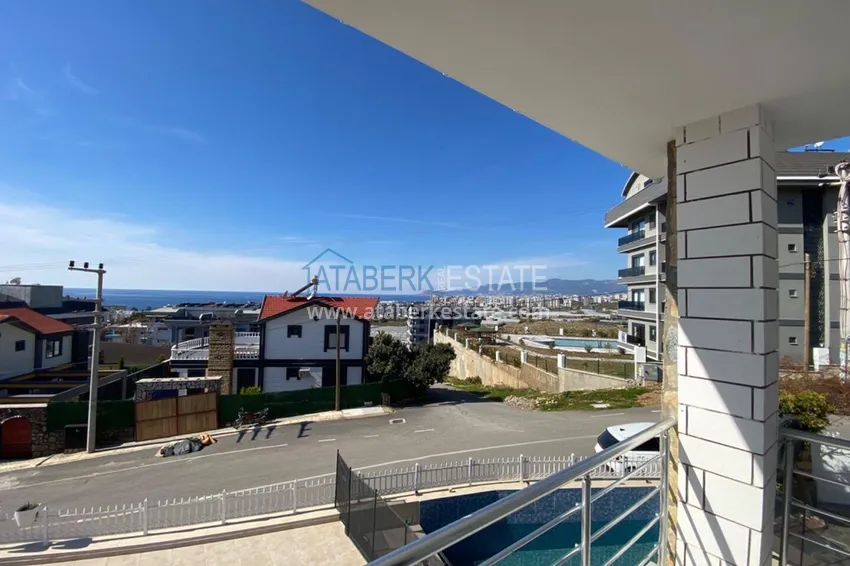 Purchase 3+1 two-storey private house with pool and fully furnished in Kargicak 29 