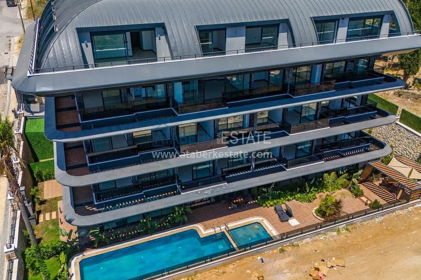 Penthouse 1+1 with a fine finish in an elite complex — the center of Alanya, Buyuk Hasbahce district 6 
