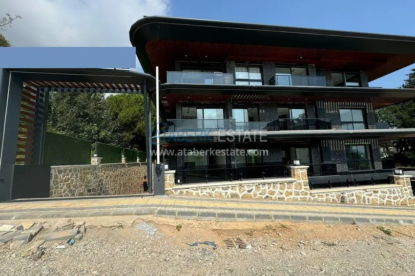 Penthouse 1+1 with a fine finish in an elite complex — the center of Alanya, Buyuk Hasbahce district 7 