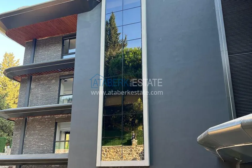 Penthouse 1+1 with a fine finish in an elite complex — the center of Alanya, Buyuk Hasbahce district 9 