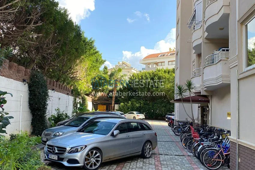 Apartament 2+1 z meblami i przeszklonymi balkonami — Alanya, dzielnica Cikcilli. Nadaje się do zezwolenia na pobyt 12 