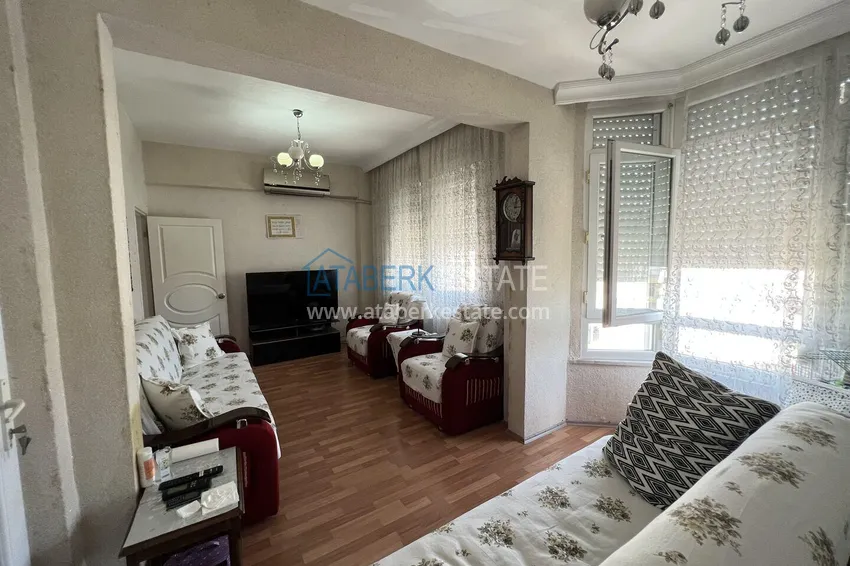Purchase 2+1 apartment in the center of Alanya is only 300 meters from the sea. The property is suitable for citizenship 9