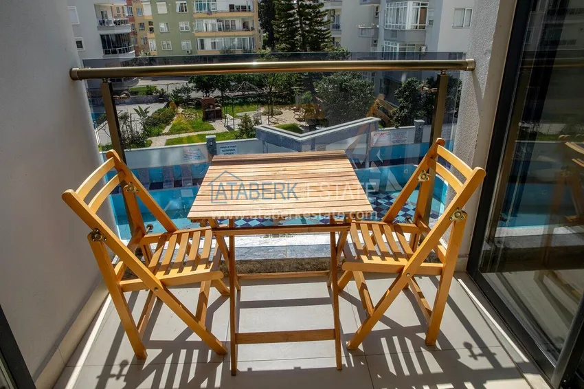 Kupuj Umeblowany apartament 2+1 w komfortowym kompleksie - centrum Alanyi, plaża Kleopatra 13