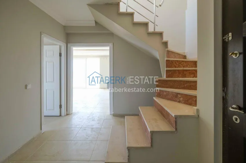 Purchase 4+1 penthouse duplex with mountain and sea views — Alanya, Mahmutlar district 1 