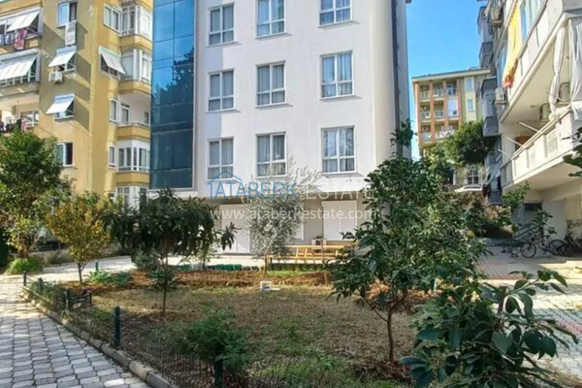 Three-room city apartment with furniture and a separate kitchen in the center of Alanya 3