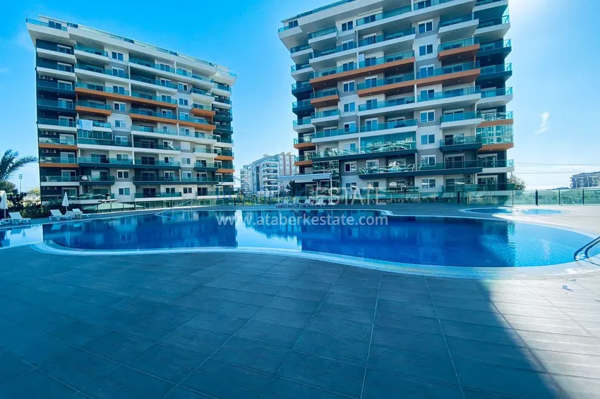 Apartament pod klucz 1+1 z przeszklonym balkonem w kompleksie z prywatną plażą — Avsallar, Alanya 2