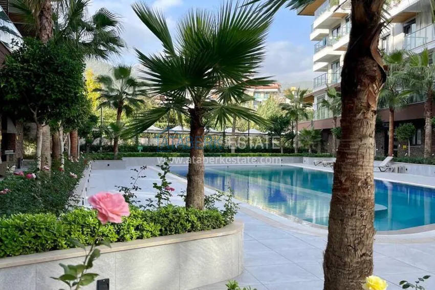 Apartament 1+1 w Alanya, dzielnica Oba, w komfortowym kompleksie 4 