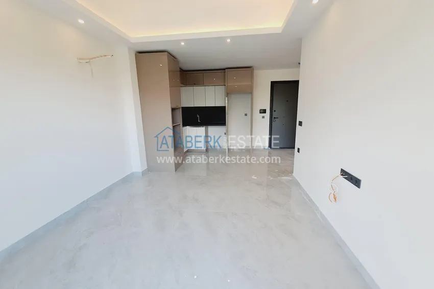 Purchase 1+1 apartment in Alanya, Mahmutlar district, with a fine finish 4