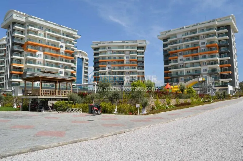 Apartament pod klucz 1+1 z przeszklonym balkonem w kompleksie z prywatną plażą — Avsallar, Alanya 6