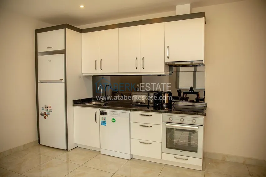 Kupuj Umeblowany apartament 2+1 w komfortowym kompleksie - centrum Alanyi, plaża Kleopatra 7