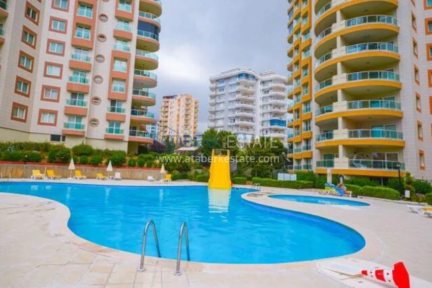 Apartament 1+1 z meblami, widokiem na morze i przeszklonym balkonem - Alanya, dzielnica Mahmutlar 8