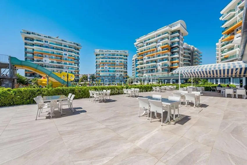 Apartament pod klucz 1+1 z przeszklonym balkonem w kompleksie z prywatną plażą — Avsallar, Alanya 9