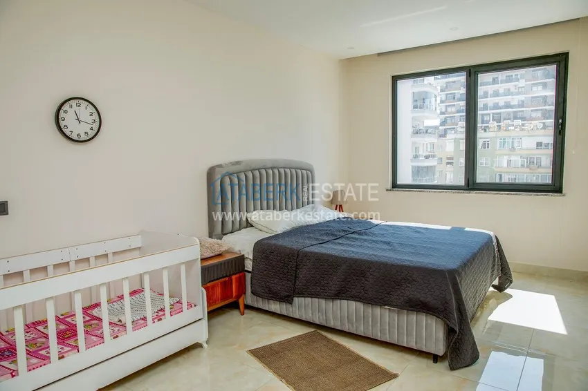Kupuj Umeblowany apartament 2+1 w komfortowym kompleksie - centrum Alanyi, plaża Kleopatra 10