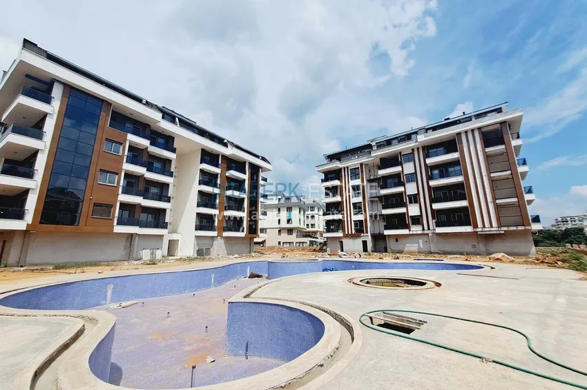 Apartment 1+1 with finishing in a new complex - Alanya, Oba area 1
