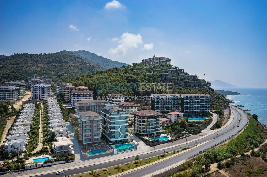Furnished apartment 1+1 with sea view in luxury complex - Kargycak, first coast line 1 