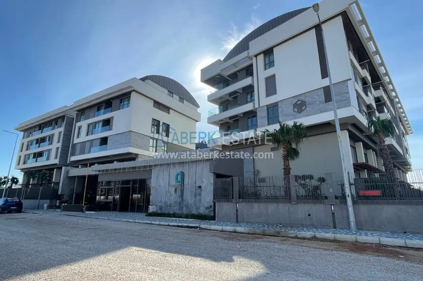 Apartment 2+1 in a prestigious luxury complex - Antalya, Konyaalti 1