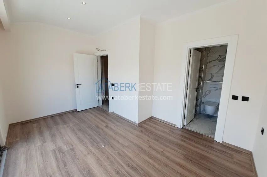 Purchase Penthouse 3+1 duplex in the center of Alanya - real estate for citizenship 12 