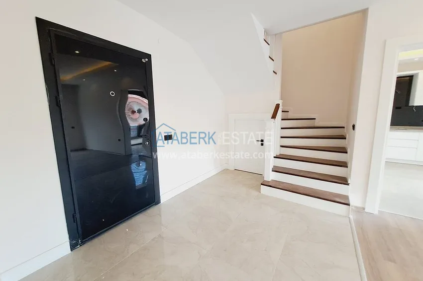 Purchase Penthouse 3+1 duplex in the center of Alanya - real estate for citizenship 1 