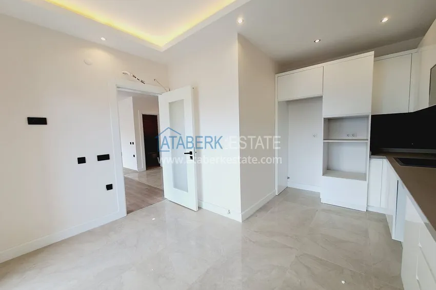 Purchase Penthouse 3+1 duplex in the center of Alanya - real estate for citizenship 5 