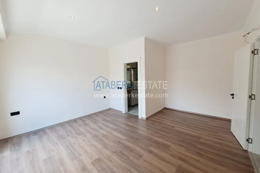 Purchase Penthouse 3+1 duplex in the center of Alanya - real estate for citizenship 9 