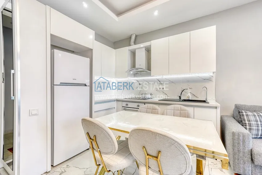 Purchase Cozy apartment 1+1 with furniture, glazed balcony and mountain view - Mahmutlar, Alanya 3