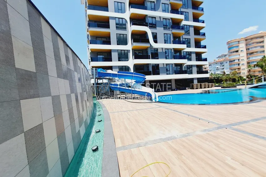 1+1 apartment in a premium complex with five-star hotel concept - Tosmur, Alanya 10