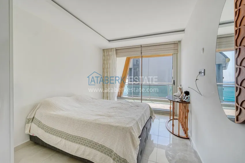 Purchase Furnished apartment with sea view 50 meters from the beach — Kargicak, Alanya 11