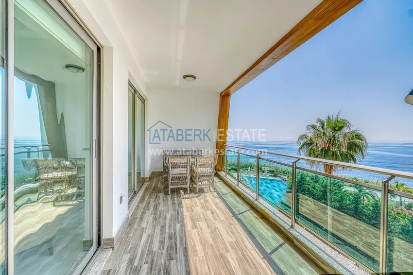 Purchase Furnished apartment with sea view 50 meters from the beach — Kargicak, Alanya 14