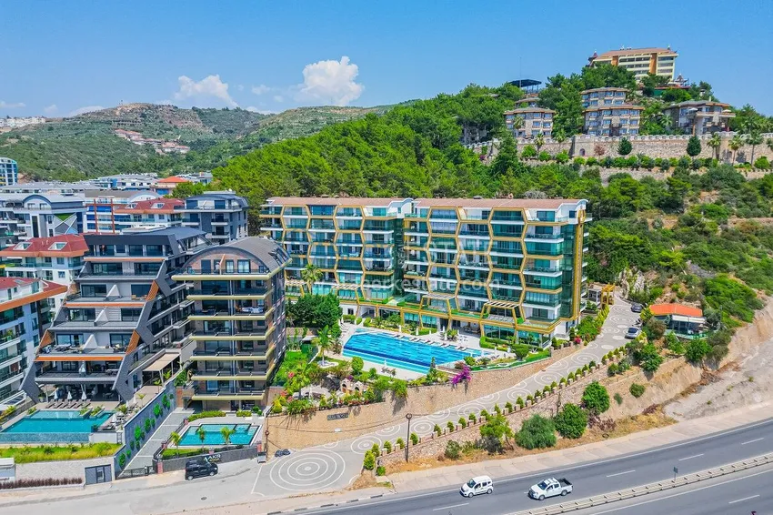 Furnished apartment with sea view 50 meters from the beach — Kargicak, Alanya 1