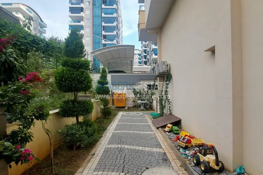 Furnished two-bedroom apartment in a cozy complex — Alanya, Mahmutlar district 6