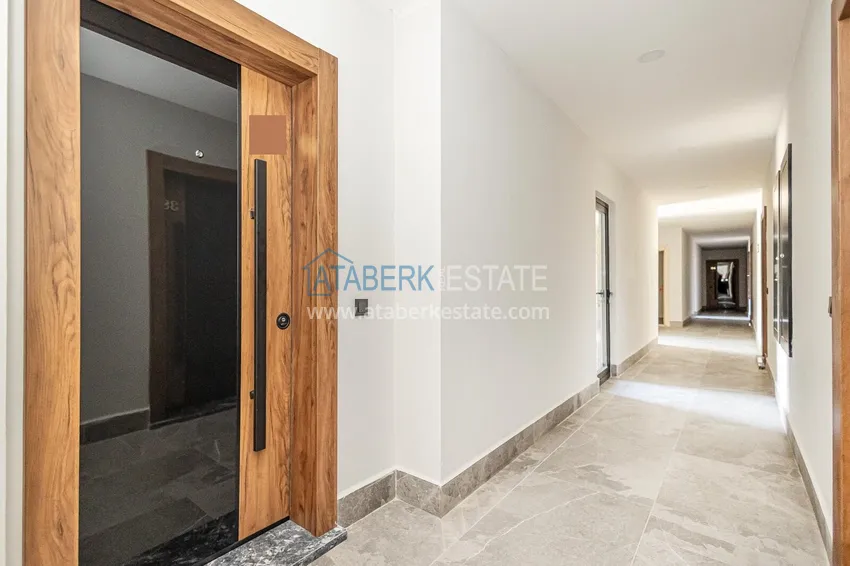 Purchase 1+1 apartment with a view of the Kale fortress — the center of Alanya, a new complex 1 