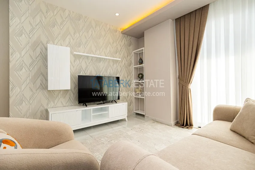 Purchase 1+1 apartment with a view of the Kale fortress — the center of Alanya, a new complex 10 