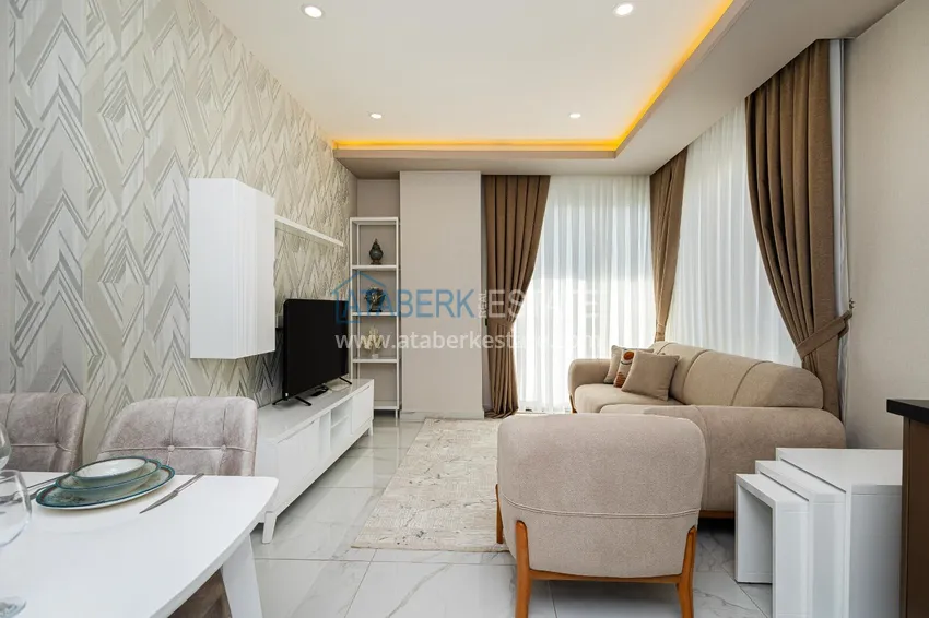 Purchase 1+1 apartment with a view of the Kale fortress — the center of Alanya, a new complex 13 