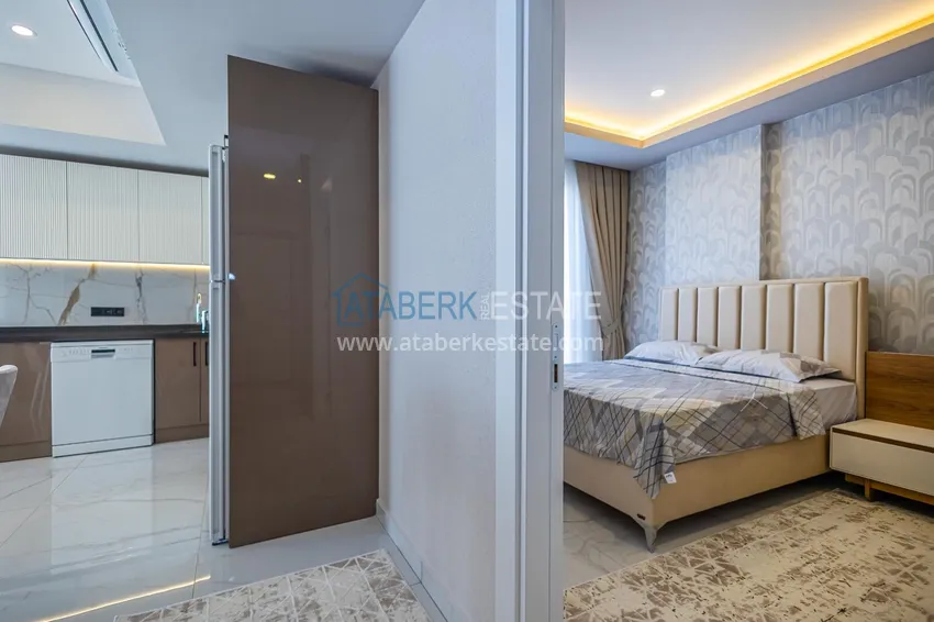 Purchase 1+1 apartment with a view of the Kale fortress — the center of Alanya, a new complex 17 