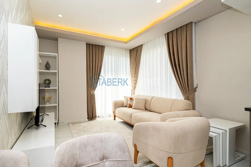 Purchase 1+1 apartment with a view of the Kale fortress — the center of Alanya, a new complex 7 