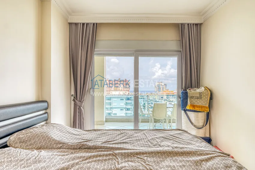 Purchase 1+1 apartment with furniture and sea view in a luxury complex — Alanya, Mahmutlar district 13
