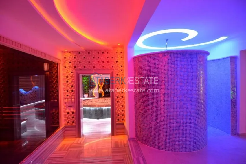 1+1 apartment with furniture and sea view in a luxury complex — Alanya, Mahmutlar district 18