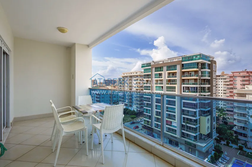 Purchase 1+1 apartment with furniture and sea view in a luxury complex — Alanya, Mahmutlar district 17