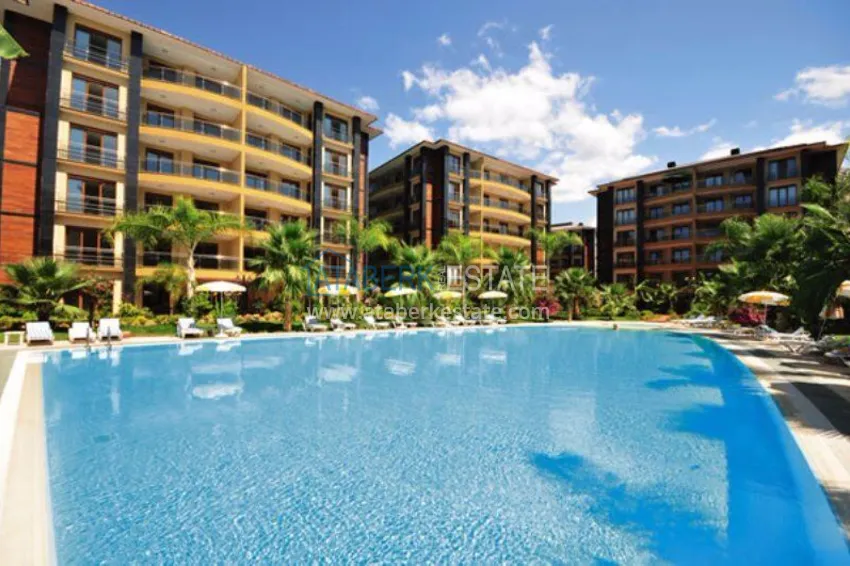 Furnished 2+1 apartment in a prestigious complex - Alanya center, first coastline 3