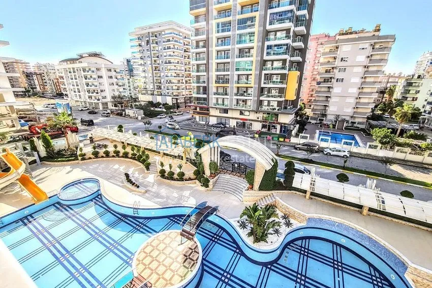 1+1 apartment with furniture and sea view in a luxury complex — Alanya, Mahmutlar district 5