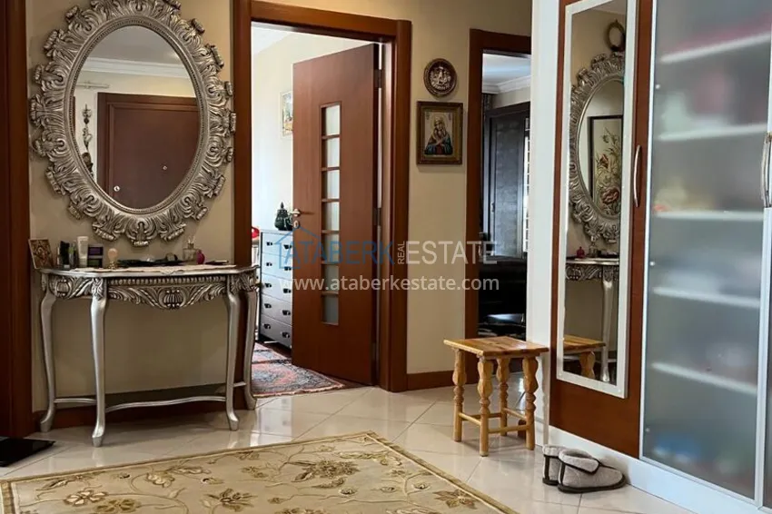 Purchase Linear 3+1 apartment in a luxury complex on the beachfront — Alanya Center 3 